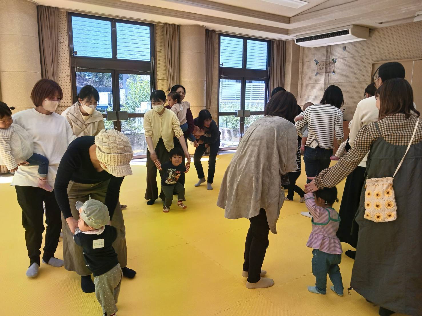 どんぐり広場